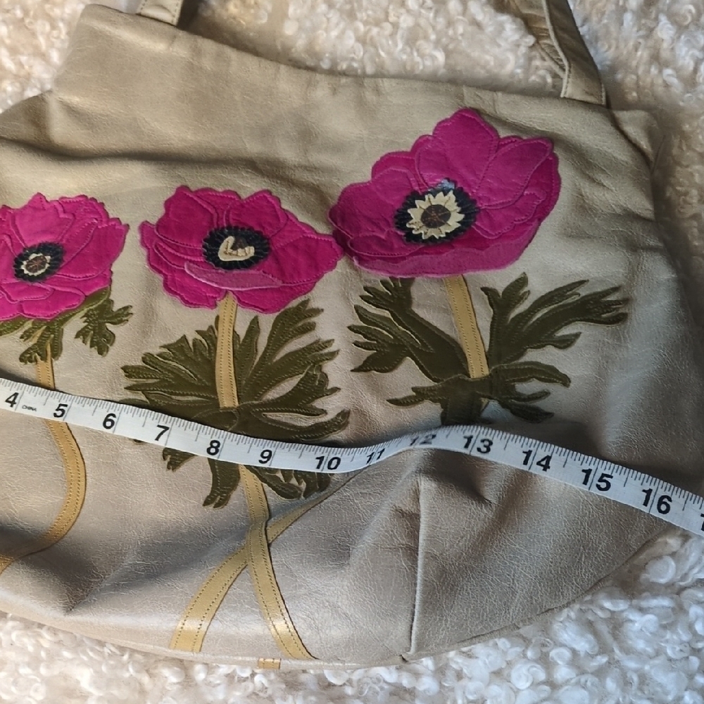 Susannah Hunter Shoulder Bag - Picture 7 of 13